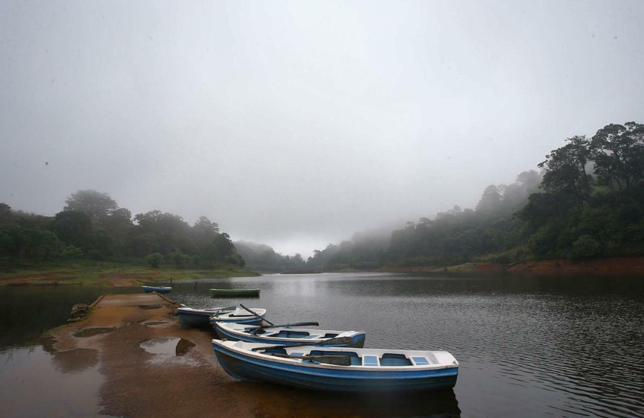 Niraamaya Retreats Cardamom Club Hotel Thekkady Exterior photo